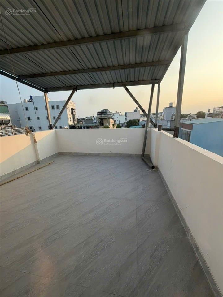 Bán nhà đường nguyễn văn quá q12  vị trí đẹp 1 trục 1 xẹc hẻm xe hơi  diện tích 4x15 trệt 3 lầu