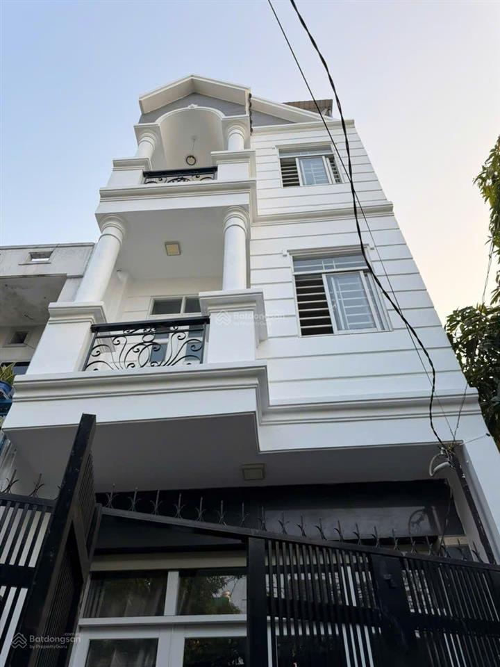Bán nhà đường nguyễn văn quá q12  vị trí đẹp 1 trục 1 xẹc hẻm xe hơi  diện tích 4x15 trệt 3 lầu