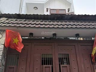 Bán nhà diện tích khủng giá rẻ bèo chỉ hơn 6ty mà hẻm thông xe hơi diện tích 4 x 24trệt lầu mái đúc