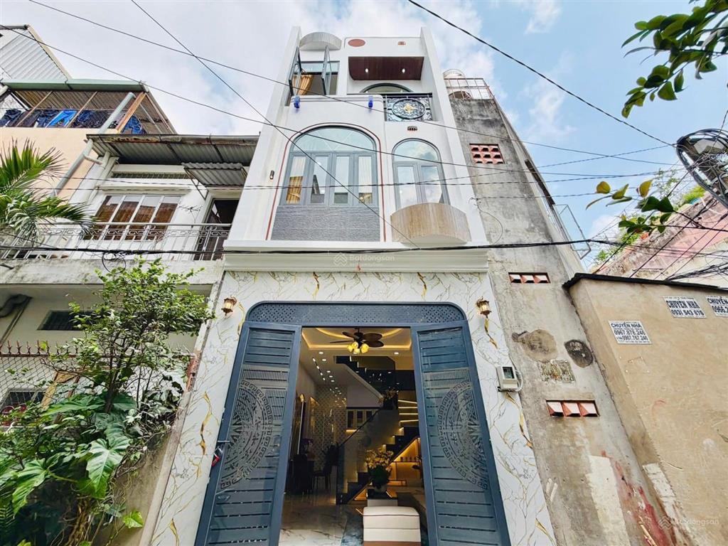 Hơn 6ty hẻm xe hơi 4m trệt 2 lầu có 4 phòng ngủ gần công viên làng hoa quang trung vào đều được