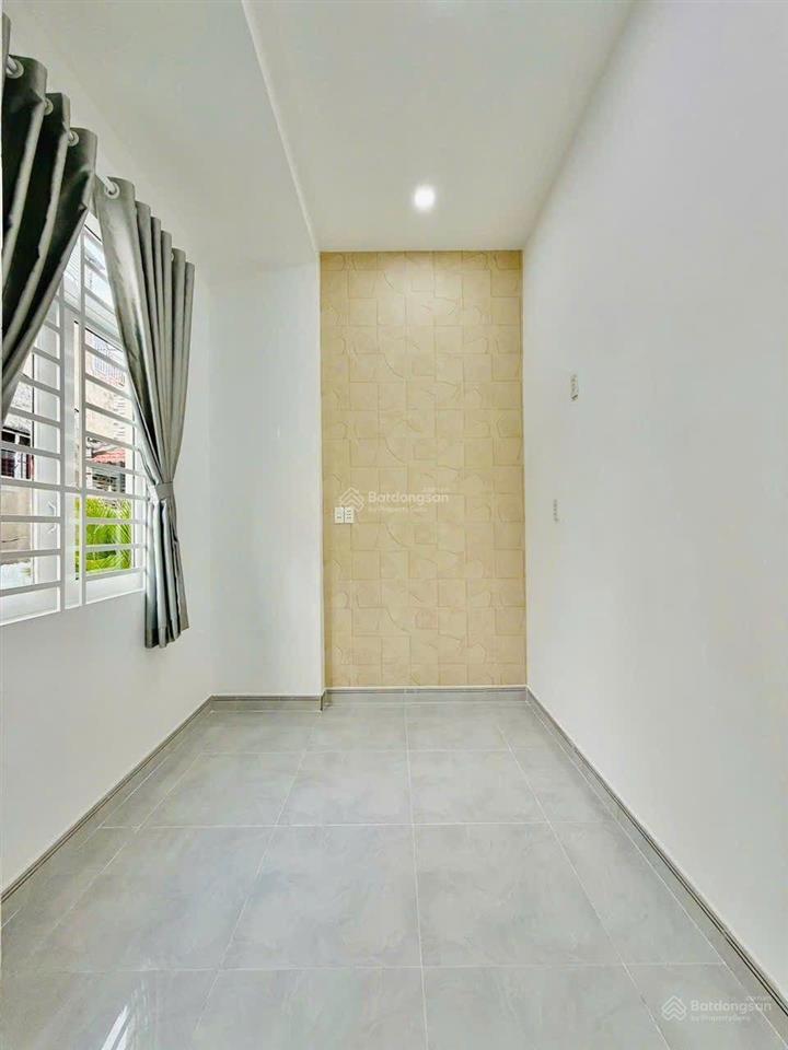 Siêu phẩm ngang 4.5m sát siêu thị emart đường số 45  p14 gò vấp liền kề bên chung cư khang gia