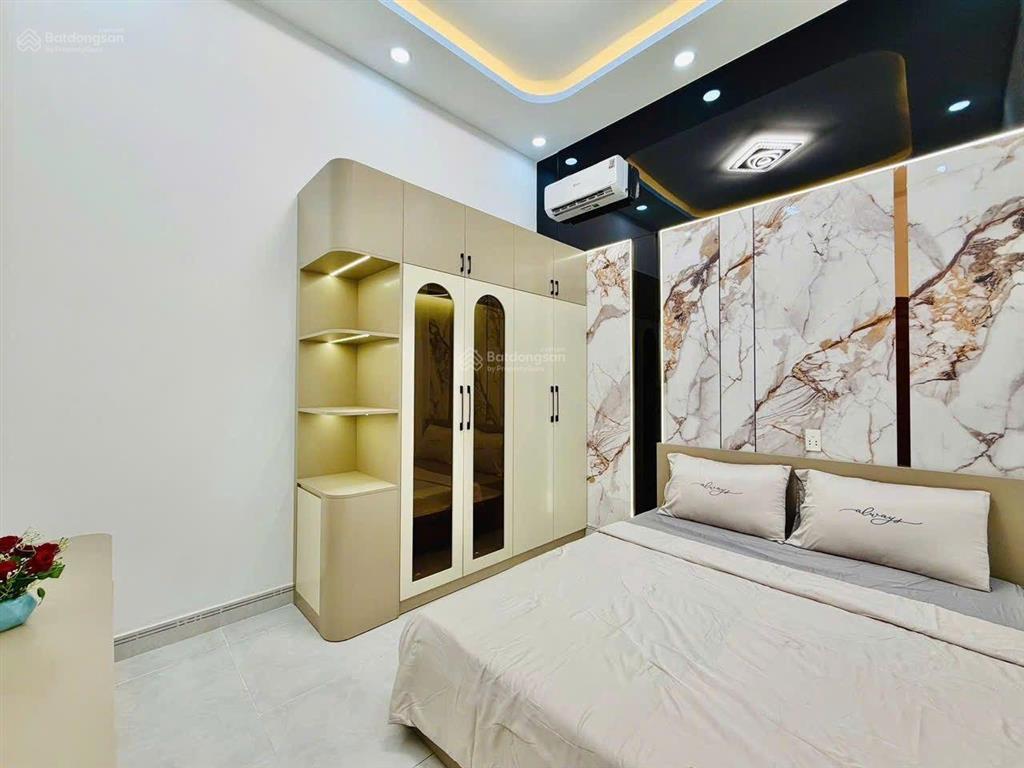 Siêu phẩm ngang 4.5m sát siêu thị emart đường số 45  p14 gò vấp liền kề bên chung cư khang gia