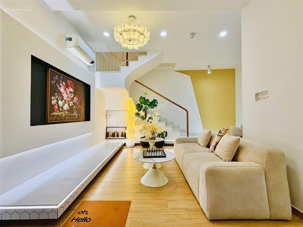 Siêu phẩm ngay chợ gò vấp  đại học công nghiệp đường nguyễn thái sơn  huỳnh khương an trệt 2 lầu