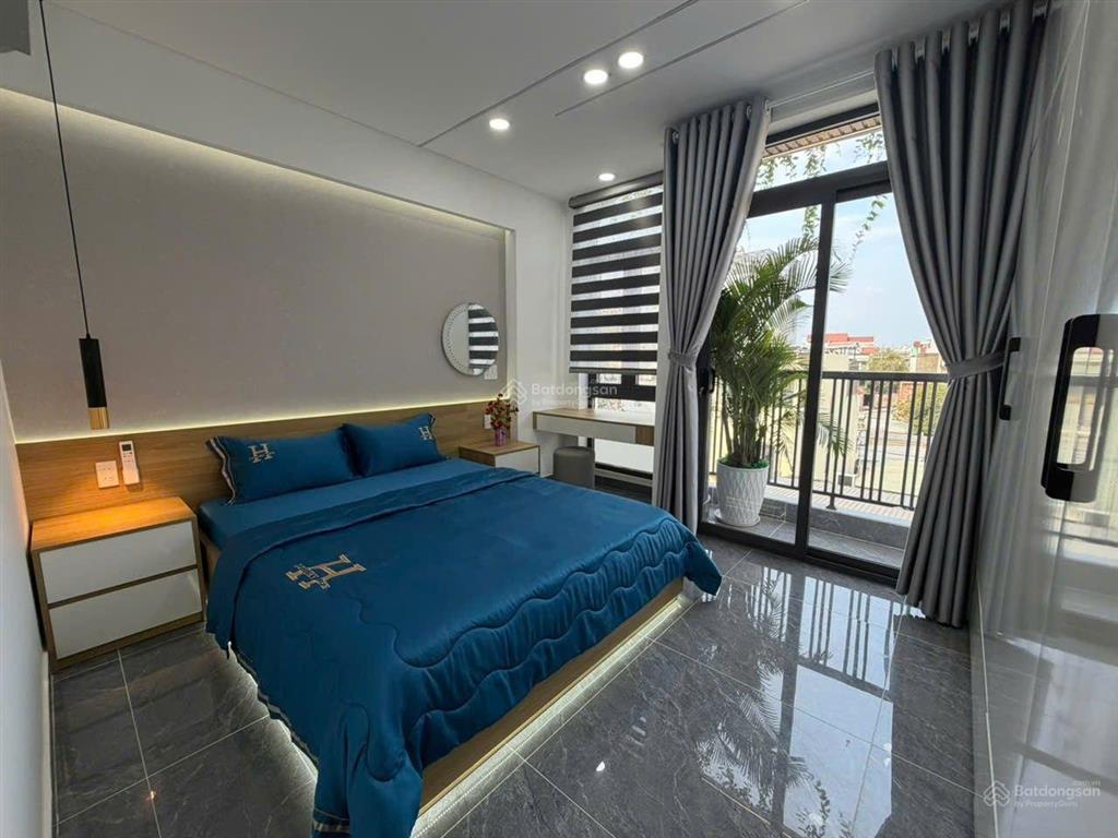 Lên sóng nhà đẹp xây mới hẻm xe hơi 5m khu đồng bộ xây trệt lửng 3 lầu đường phan văn hớn q12