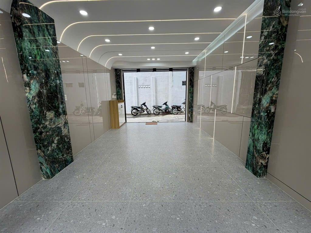 Lên sóng nhà đẹp xây mới hẻm xe hơi 5m khu đồng bộ xây trệt lửng 3 lầu đường phan văn hớn q12