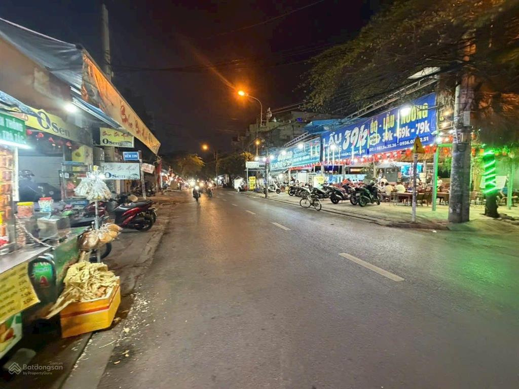 Mặt tiền đường và góc 3 mặt tiền cực đẹp tiện phân lô làm xưởng biệt thự đường nguyễn văn quá