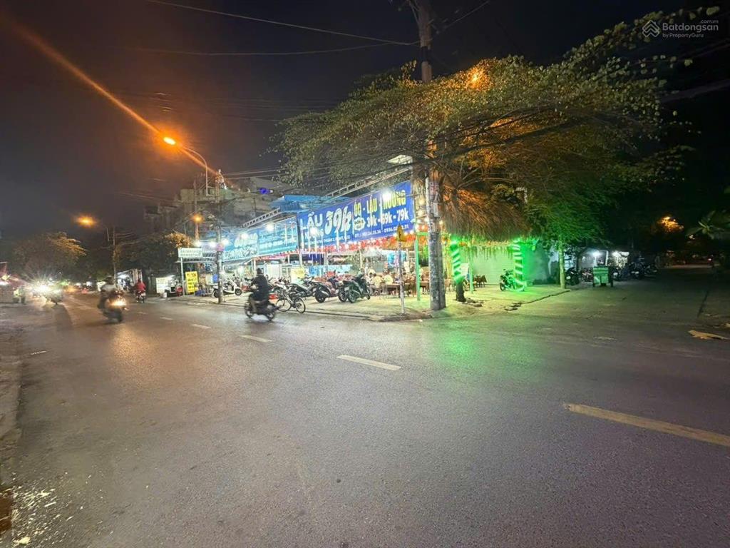 Mặt tiền đường và góc 3 mặt tiền cực đẹp tiện phân lô làm xưởng biệt thự đường nguyễn văn quá