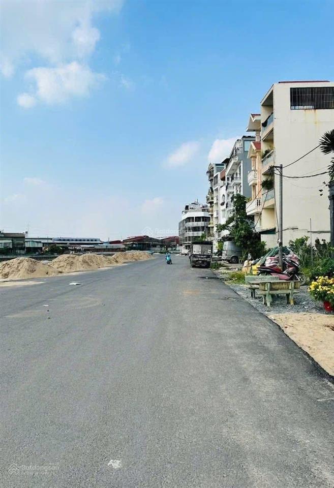 Bán lô đất vị trí đẹp xây chdv , ks , vp , biệt thự
 ngay đường quang trung phan huy ích kế emart
