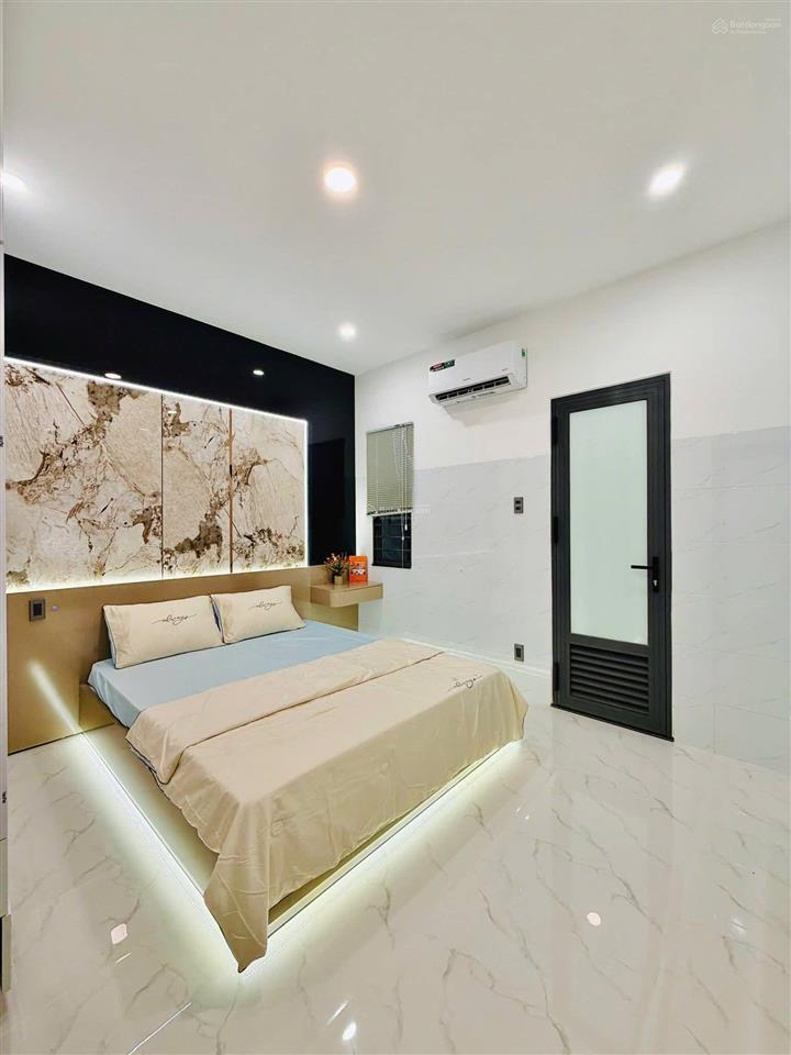 Lên sóng nhà đẹp cạnh emart phan huy ích, xe hơi ngủ trong nhà. đường số 44 phan huy ích gò vấp