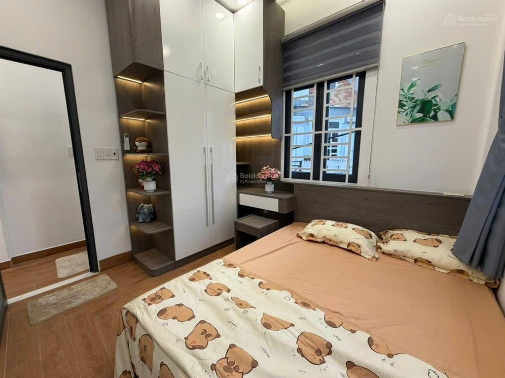 Cần bán gấp nhà hẻm xe hơi đường bùi quang là, p12 gò vấp tp.hcm
nhà trệt lầu có 2 phòng ngủ rộng