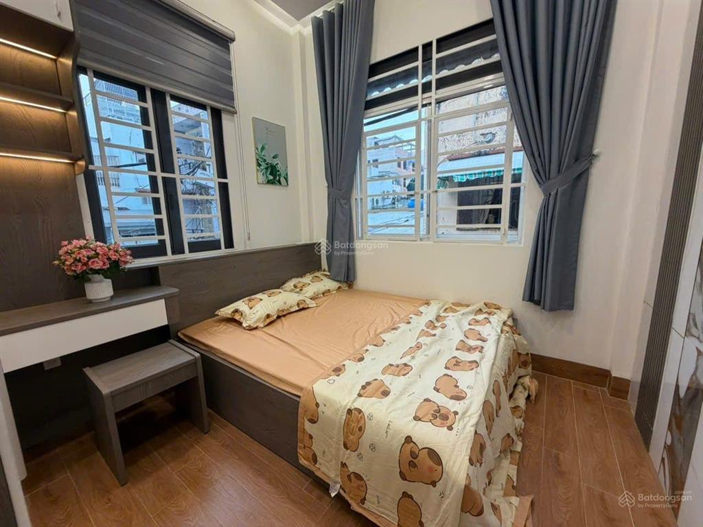 Cần bán gấp nhà hẻm xe hơi đường bùi quang là, p12 gò vấp tp.hcm
nhà trệt lầu có 2 phòng ngủ rộng