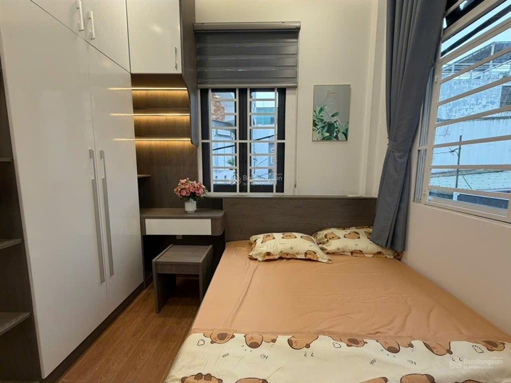 Cần bán gấp nhà hẻm xe hơi đường bùi quang là, p12 gò vấp tp.hcm
nhà trệt lầu có 2 phòng ngủ rộng