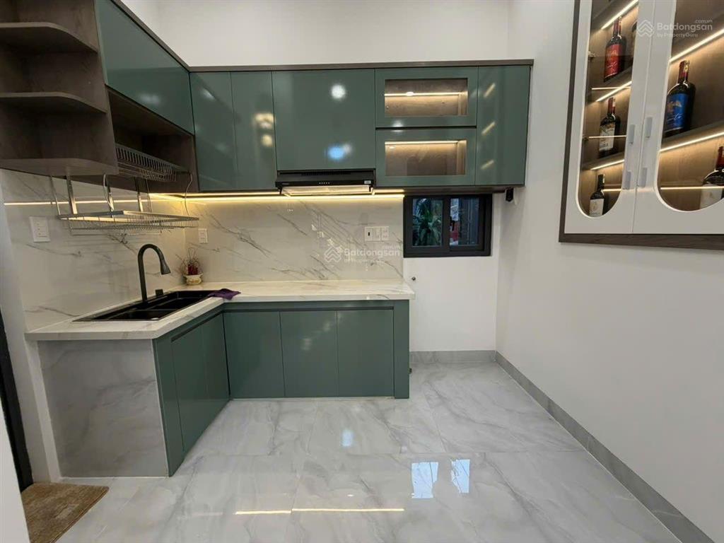 Cần bán gấp nhà hẻm xe hơi đường bùi quang là, p12 gò vấp tp.hcm
nhà trệt lầu có 2 phòng ngủ rộng