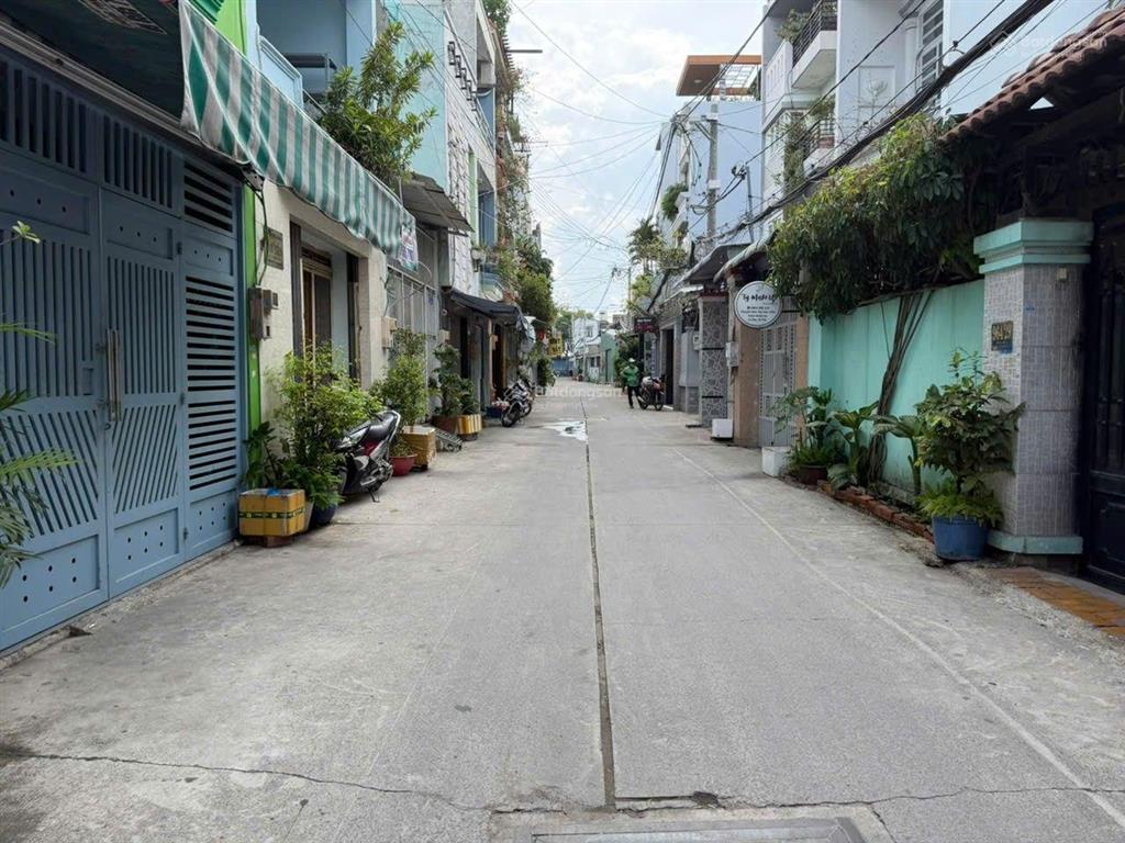 Bán đất dành cho kinh doanh xây siêu phẩm 4x17
1 trục 1 xẹc đường nguyễn văn quá vào 50m hẻm 6m