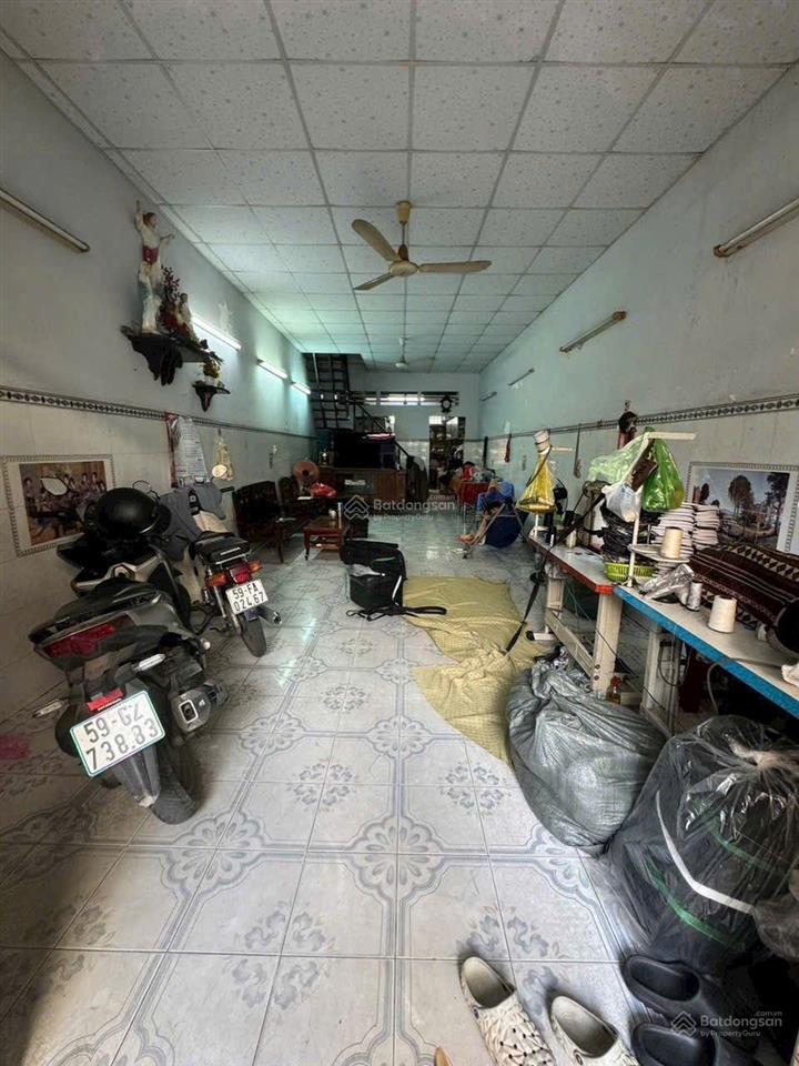 Nhà đường nguyễn văn quá q12 diện tích 4 x 17m, trệt lầu hẻm xe hơi 4m, giá 4 tỷ 150 bớt lộc