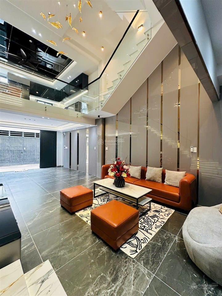 Nhà hẻm xe hơi thông 4m  có phòng ngủ master
 đường quang trung p8 gò vấp
 5 x 10 trệt lửng 3lầu