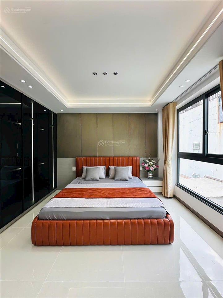 Nhà hẻm xe hơi thông 4m  có phòng ngủ master
 đường quang trung p8 gò vấp
 5 x 10 trệt lửng 3lầu