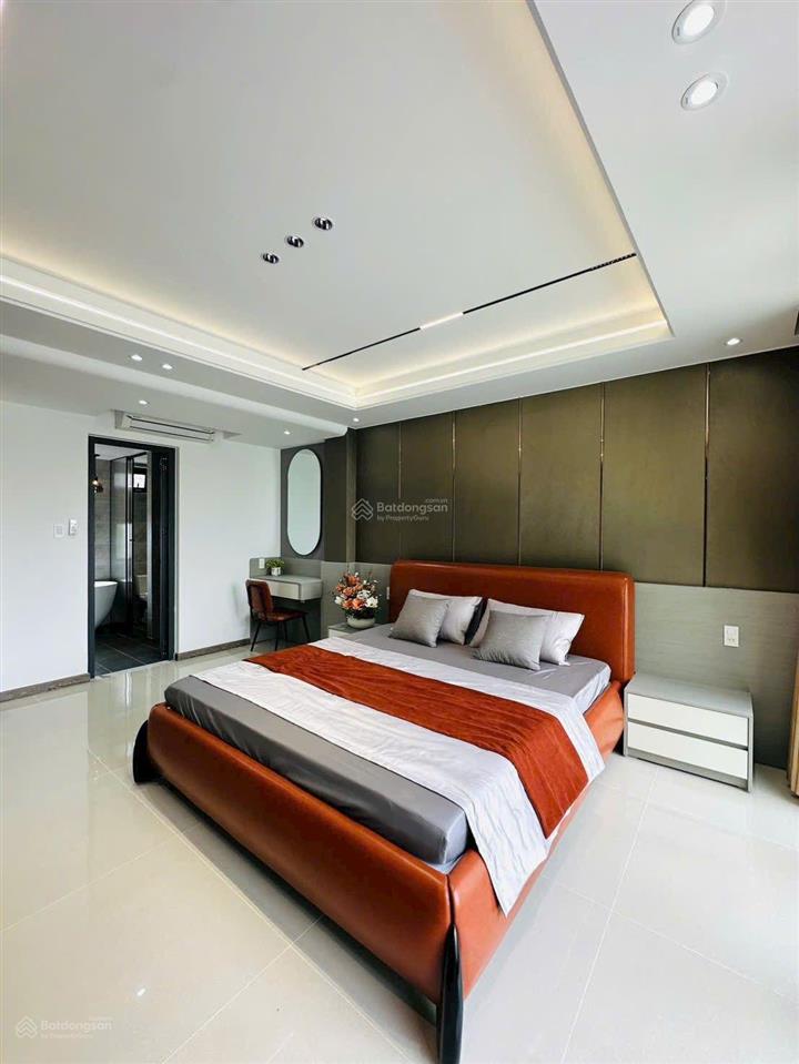 Nhà hẻm xe hơi thông 4m  có phòng ngủ master
 đường quang trung p8 gò vấp
 5 x 10 trệt lửng 3lầu