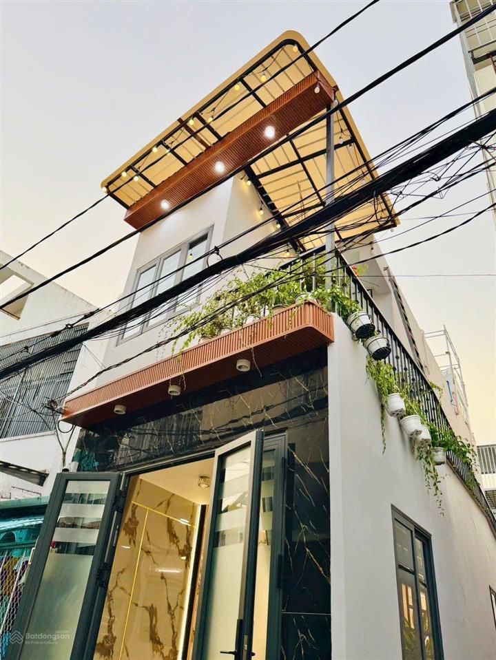 Căn nhà phố gần cityland co.op mart quang trung  gò vấp
đường quang trung  p.11 gò vấp