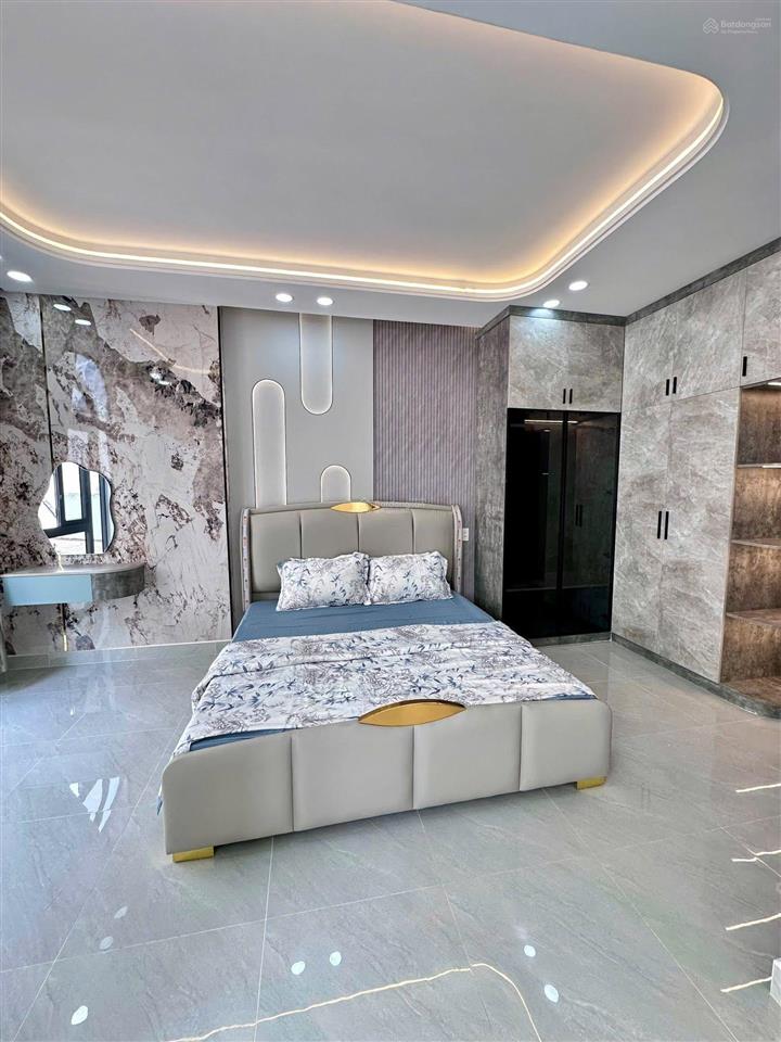 Giảm giá gần 1ty bán gấp villa mini ngang 6x11 trệt 3 lầu 5 phòng ngủ hẻm xe hơi gần siêu thị emart