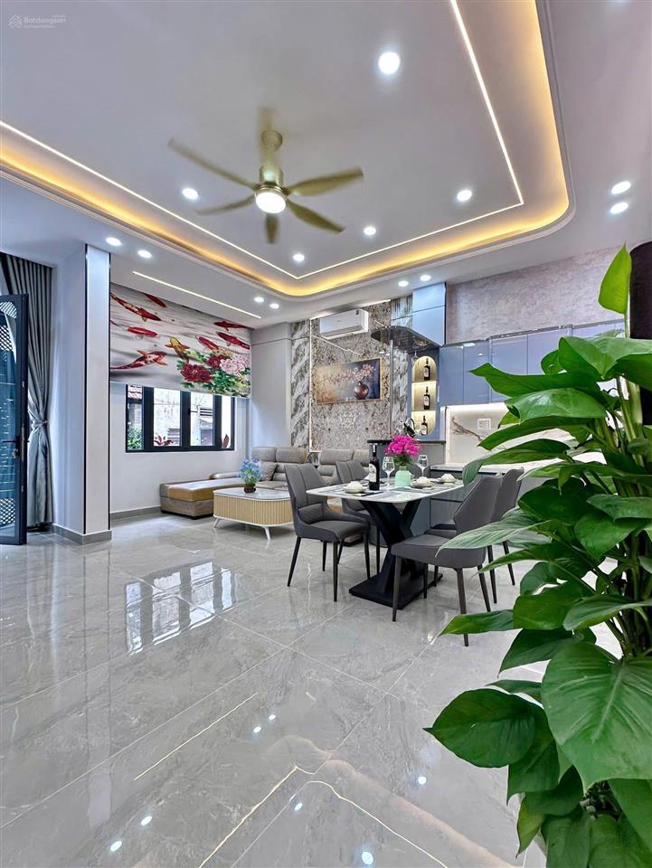 Giảm giá gần 1ty bán gấp villa mini ngang 6x11 trệt 3 lầu 5 phòng ngủ hẻm xe hơi gần siêu thị emart