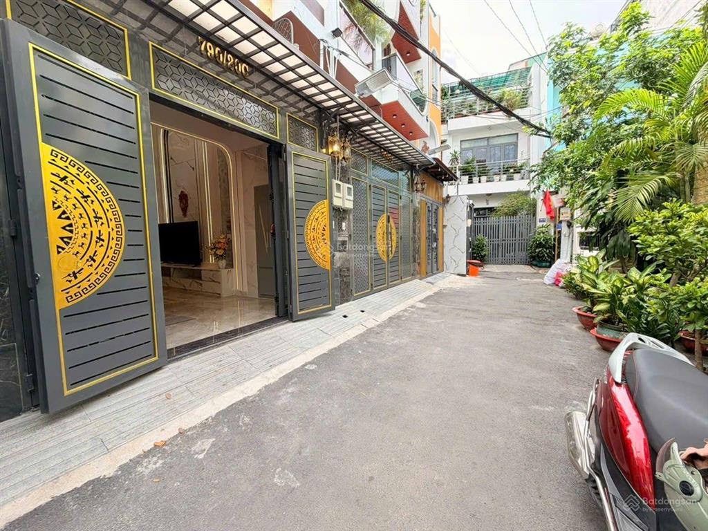 Giảm mạnh hơn 1tỷ chỉ còn hơn 8tỷ x...nhà xây mới 4x17 có thang máy đường quang trung,p8 gò vấp