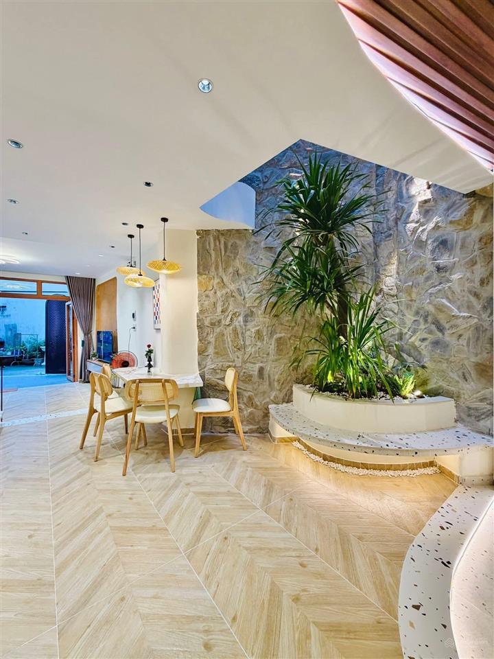 Căn villa  phong cách cực kỳ ấn tượng dt 5,3x15m trệt lầu 3pn đường số 59  p14, gò vấp cũ