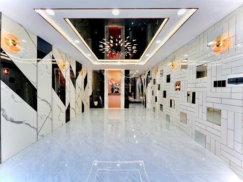 Nhà phố quận gò vấp sát tân bình và gần nhà ga t3. liền kề chợ phạm văn bạch cổng sân golf hẻm 6m