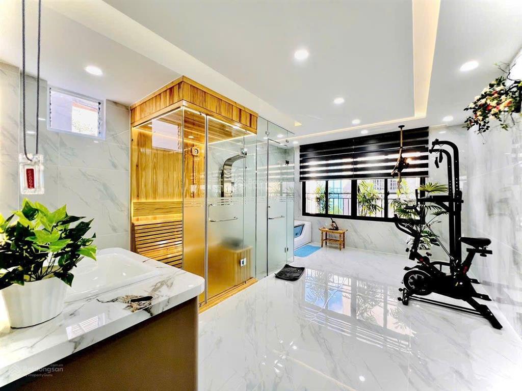 Nhà phố quận gò vấp sát tân bình và gần nhà ga t3. liền kề chợ phạm văn bạch cổng sân golf hẻm 6m