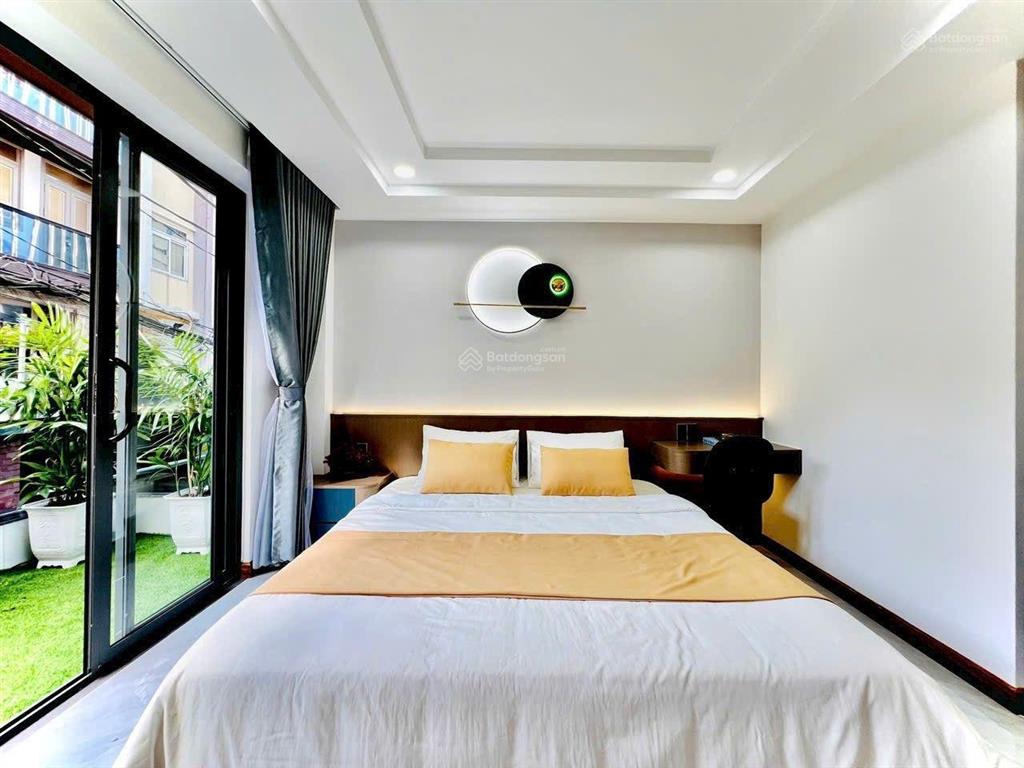 Nhà phố quận gò vấp sát tân bình và gần nhà ga t3. liền kề chợ phạm văn bạch cổng sân golf hẻm 6m