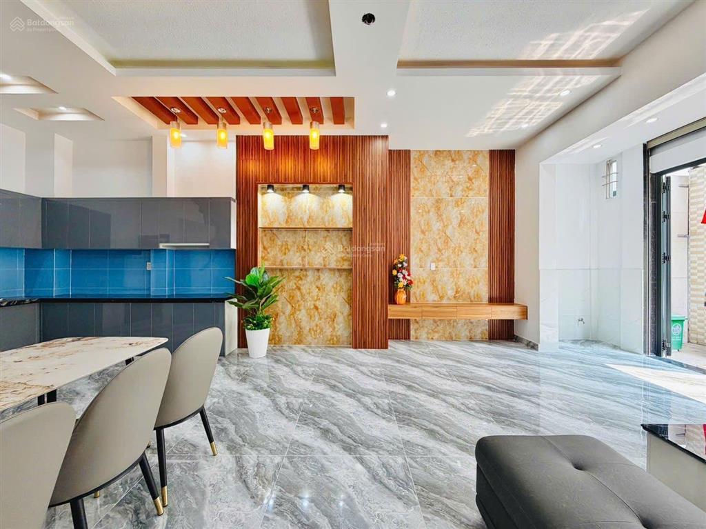 Lên sóng nhà đẹp ngang 5.3m có 4 pn gần cv làng hoa đường số 4 phạm văn chiêu p. 16 gò vấp