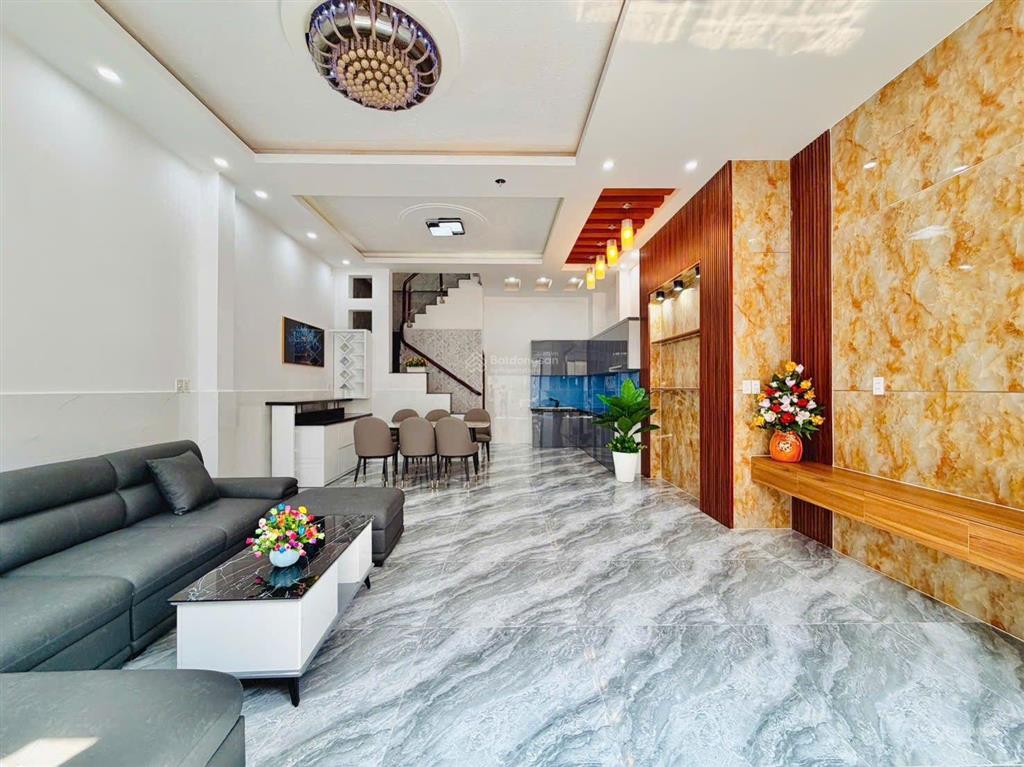 Lên sóng nhà đẹp ngang 5.3m có 4 pn gần cv làng hoa đường số 4 phạm văn chiêu p. 16 gò vấp