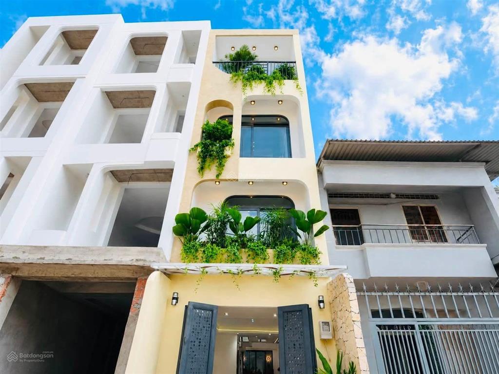 Lên sóng căn phố đẹp long lanh phân khúc giá 6,x tỉ tl vị trí phạm văn chiêu  p14 gò vấp