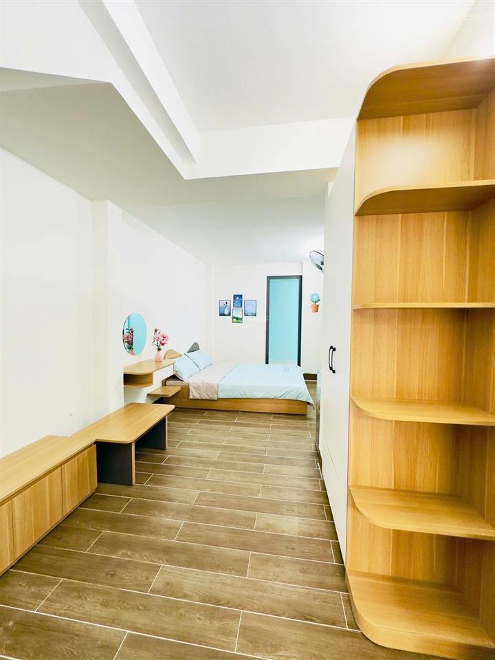 Căn hộ cao cấp có 10 phòng rộng rãi, thu nhập 50 triệu/tháng. giá chỉ hơn 10 tỷ