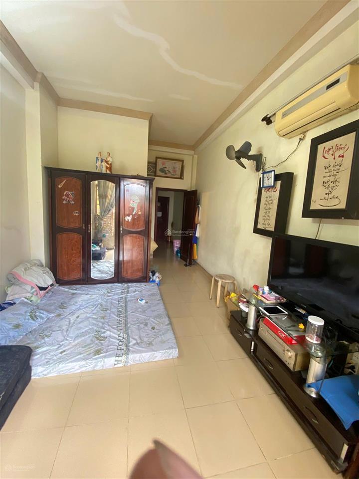 Nhà chính chủ bán gấp  đường nguyễn văn quá phường đht q12
 dt 3,7 x 20,5m đúc 3,5 tấm hẻm 8m