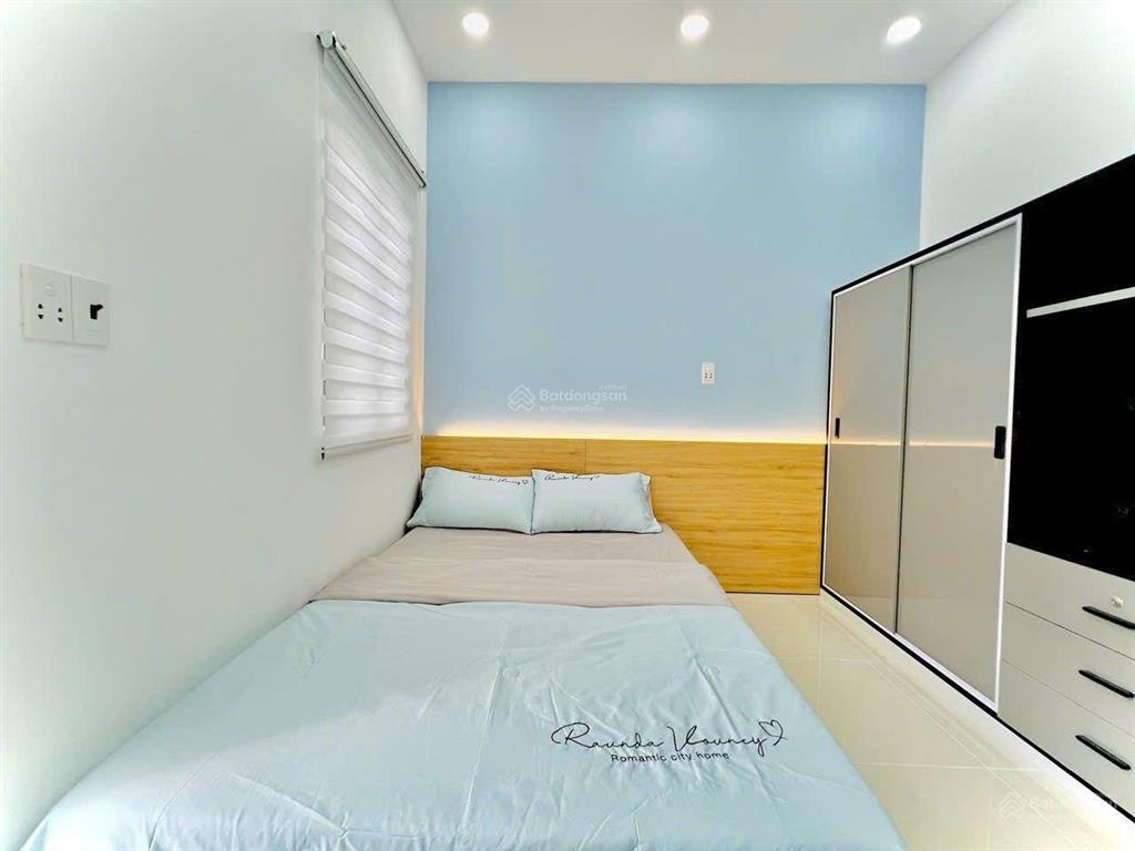 Giảm sốc xả lỗ chỉ còn 4 tỷ 99. nhà tân bình hẻm xe hơi có 3 pn nội thất đầy đủ ngay chợ tân trụ