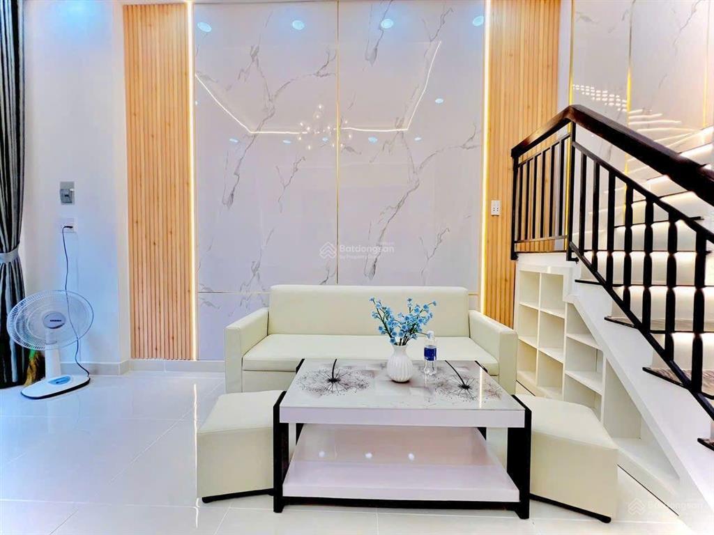 Giảm sốc xả lỗ chỉ còn 4 tỷ 99. nhà tân bình hẻm xe hơi có 3 pn nội thất đầy đủ ngay chợ tân trụ