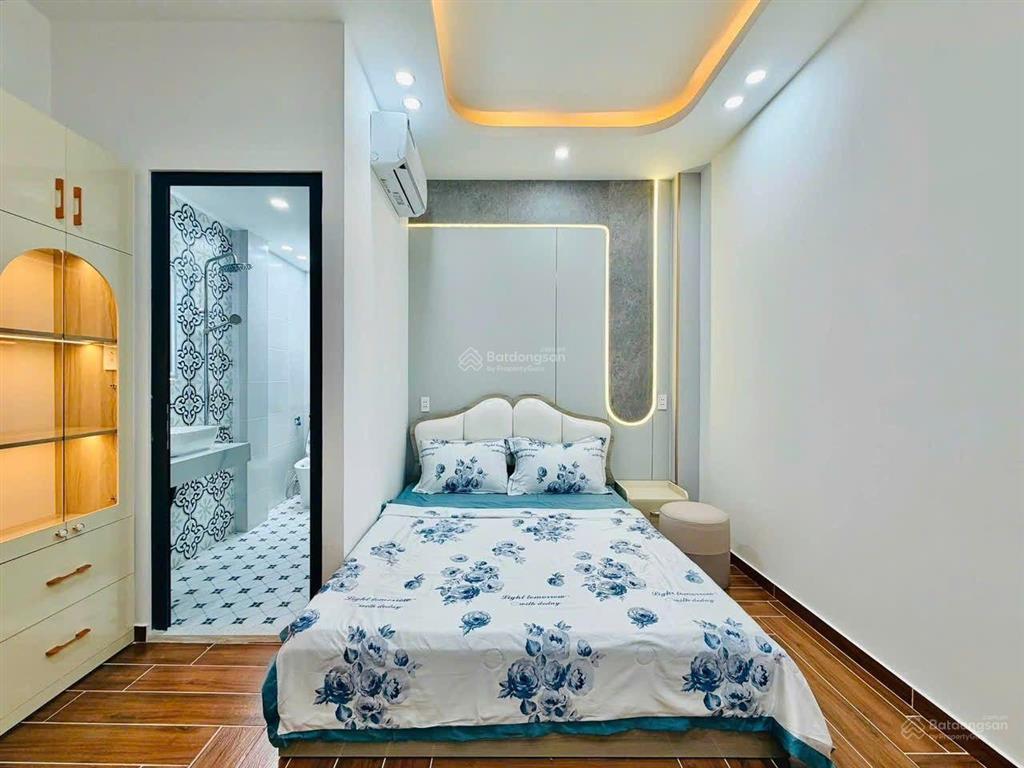 Siêu phẩm gần trường chinh cộng hòa nhà ga t3 trệt 3 lầu 4pn và 2 st huỳnh văn nghệ  p15 tân bình