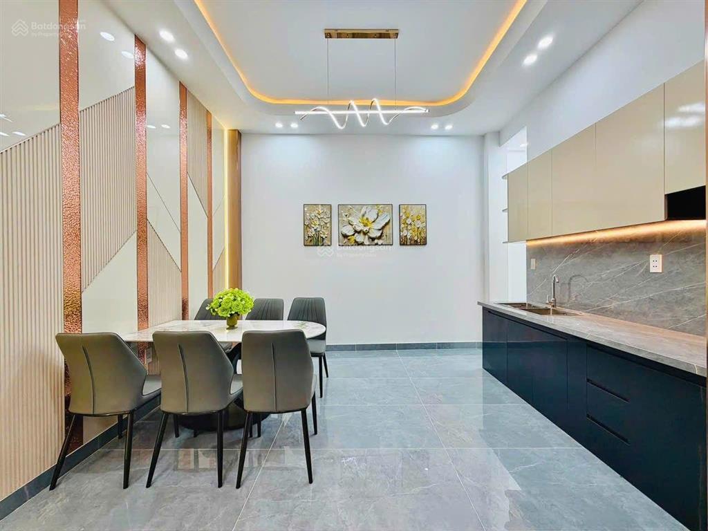 Siêu phẩm gần trường chinh cộng hòa nhà ga t3 trệt 3 lầu 4pn và 2 st huỳnh văn nghệ  p15 tân bình