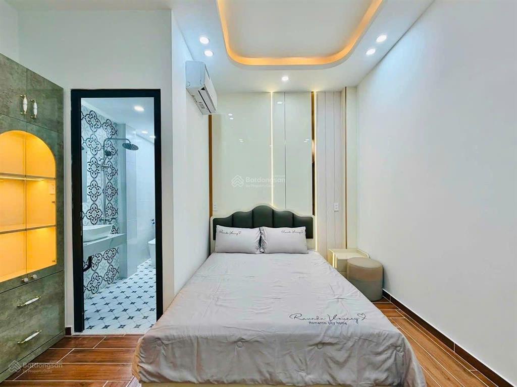 Siêu phẩm gần trường chinh cộng hòa nhà ga t3 trệt 3 lầu 4pn và 2 st huỳnh văn nghệ  p15 tân bình