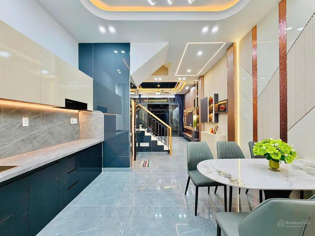 Siêu phẩm gần trường chinh cộng hòa nhà ga t3 trệt 3 lầu 4pn và 2 st huỳnh văn nghệ  p15 tân bình