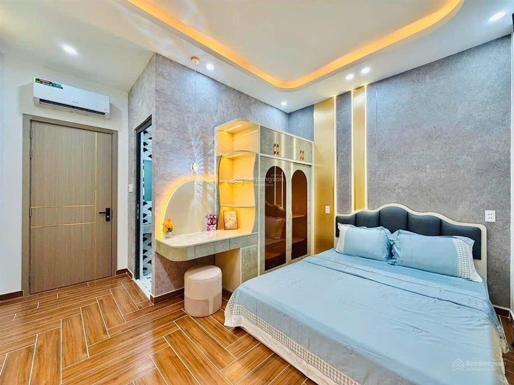Siêu phẩm gần trường chinh cộng hòa nhà ga t3 trệt 3 lầu 4pn và 2 st huỳnh văn nghệ  p15 tân bình