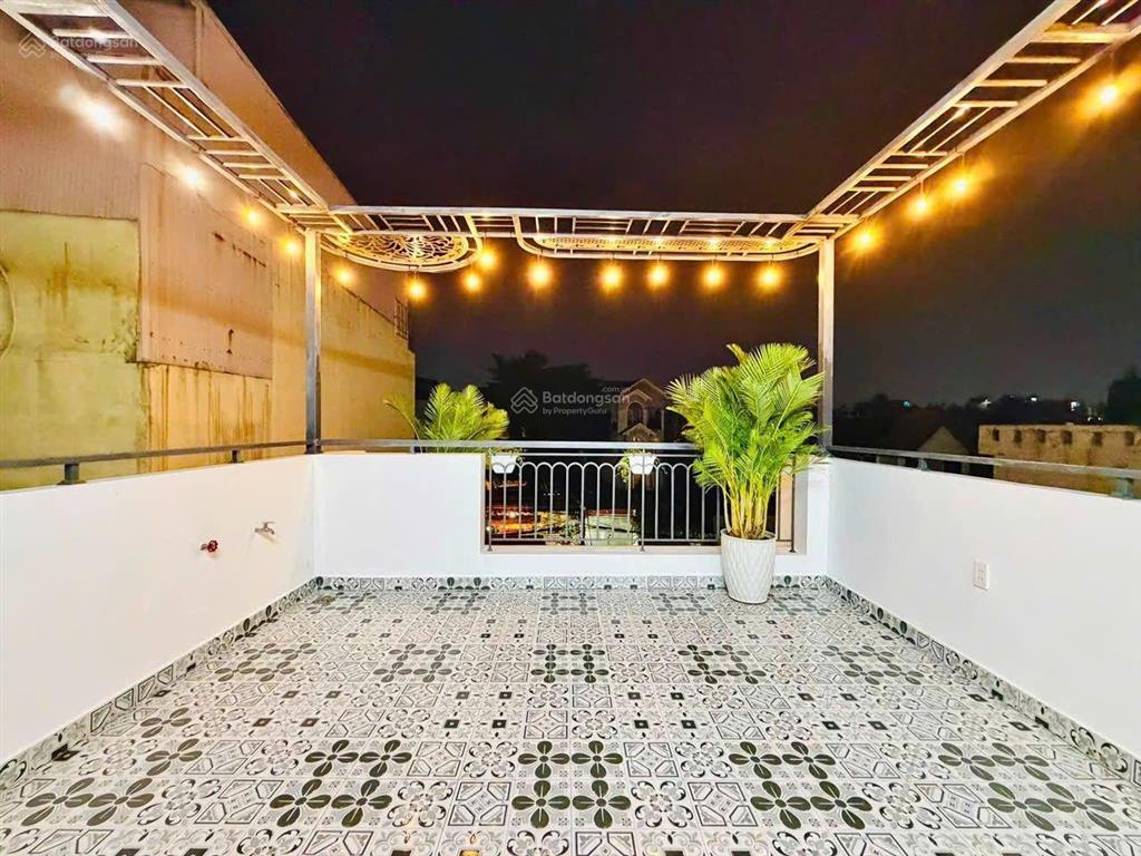 Siêu phẩm gần trường chinh cộng hòa nhà ga t3 trệt 3 lầu 4pn và 2 st huỳnh văn nghệ  p15 tân bình