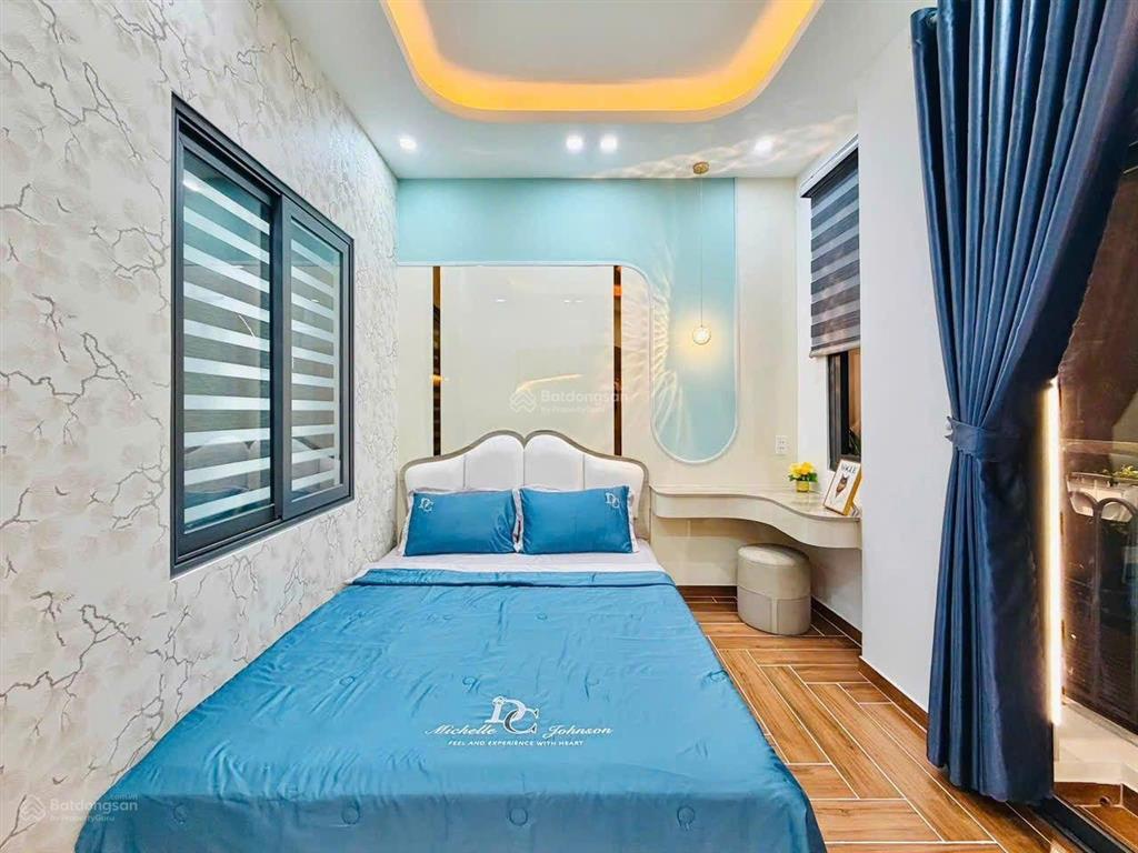Siêu phẩm gần trường chinh cộng hòa nhà ga t3 trệt 3 lầu 4pn và 2 st huỳnh văn nghệ  p15 tân bình
