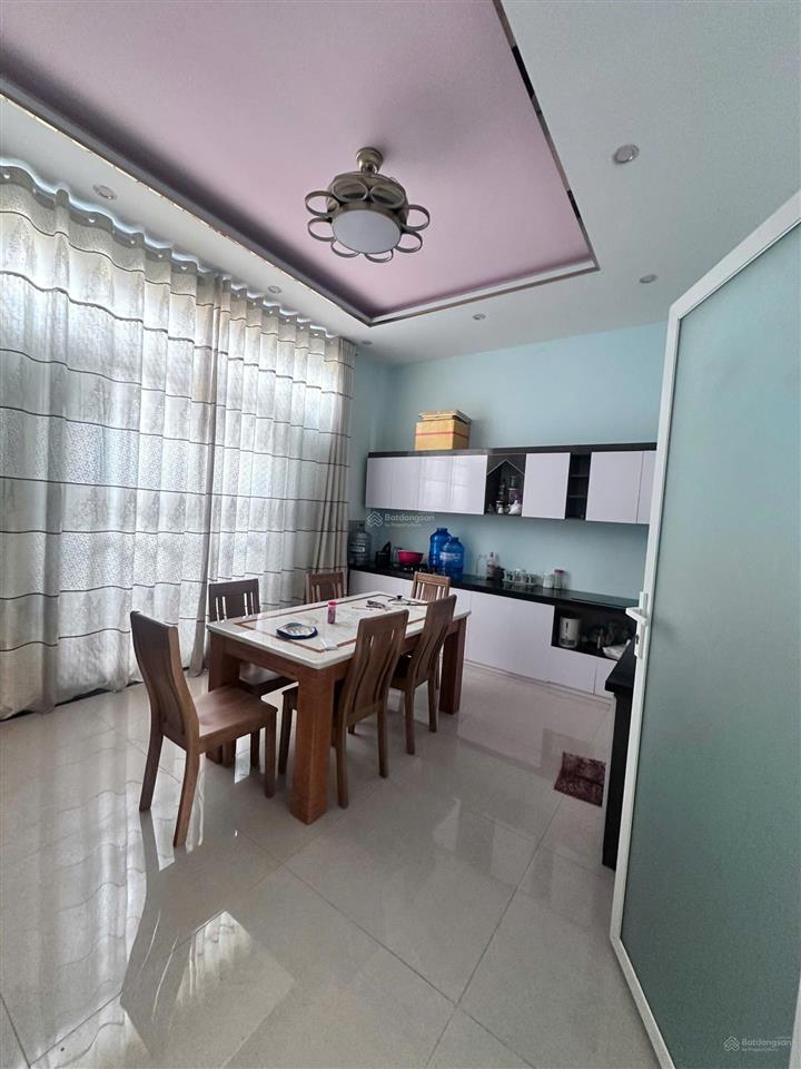 Tiền ít thịt nhiều nà nhà chính chủ đường nguyễn văn quá q12 hướng gần trường chinh cộng hòa