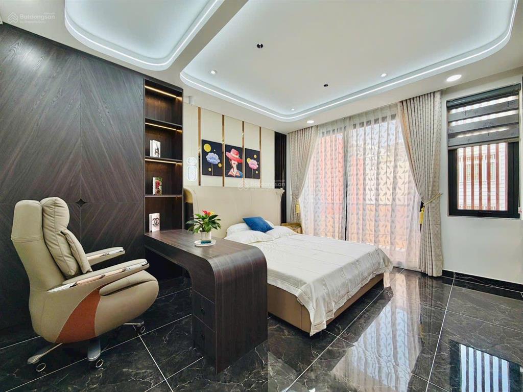 Siêu phẩm xây mới thiết kế có thang máy gần siêu thị emart2 ngang 4.2 x 18m trệt lửng 4 lầu xây mới