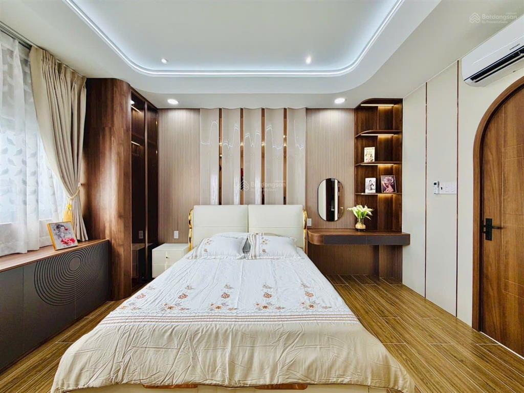 Siêu phẩm xây mới thiết kế có thang máy gần siêu thị emart2 ngang 4.2 x 18m trệt lửng 4 lầu xây mới