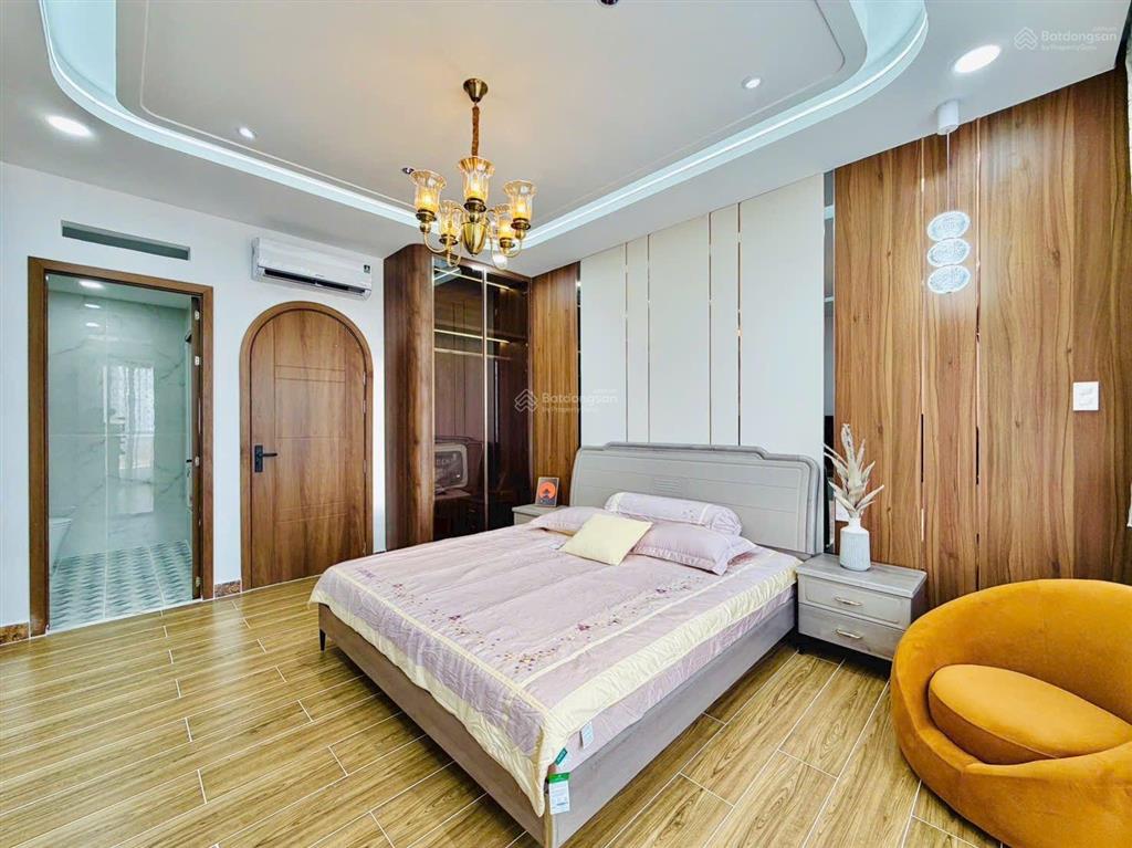 Siêu phẩm xây mới thiết kế có thang máy gần siêu thị emart2 ngang 4.2 x 18m trệt lửng 4 lầu xây mới