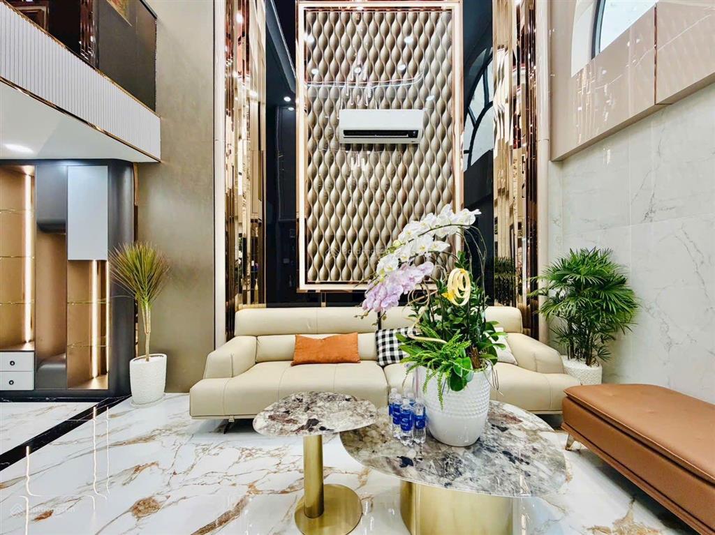 Siêu phẩm xây mới thiết kế có thang máy gần siêu thị emart2 ngang 4.2 x 18m trệt lửng 4 lầu xây mới
