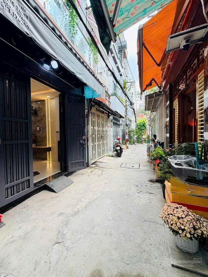 Quá rẻ cho siêu phẩm 2 tầng lầu có 3pn. sân thượng gần siêu thị emart đường phan huy ích f12 gò vấp